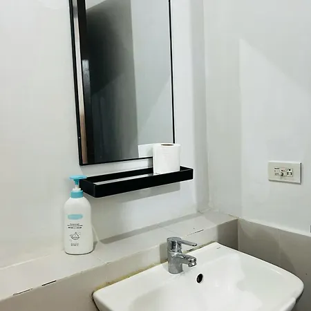Vinia Infinity Studio 2 Near Malls With Wifi Netflix And Karaoke Manila Exterior photo